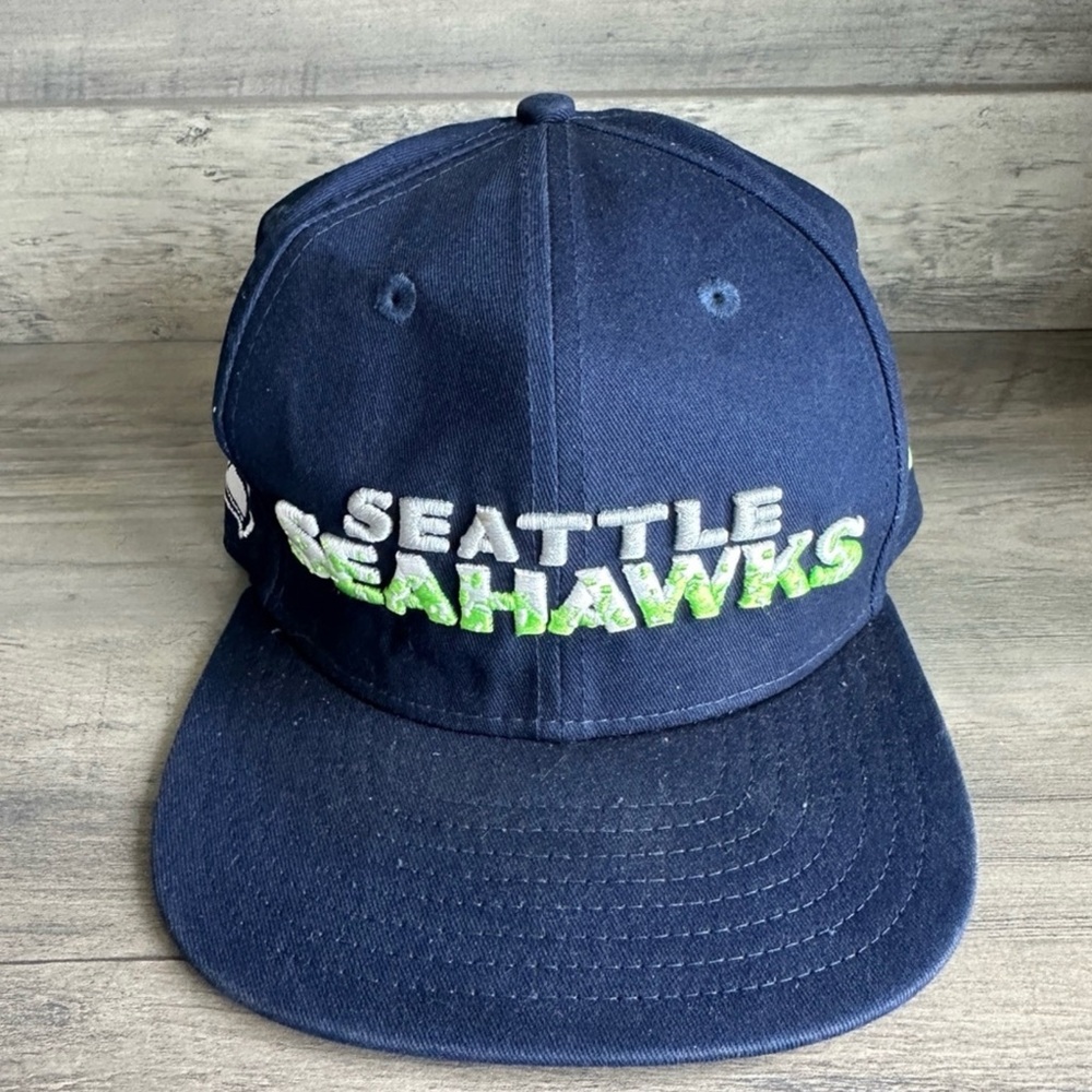 Seattle Seahawks New Era Snapback Cap Splash Paint Blue EUC